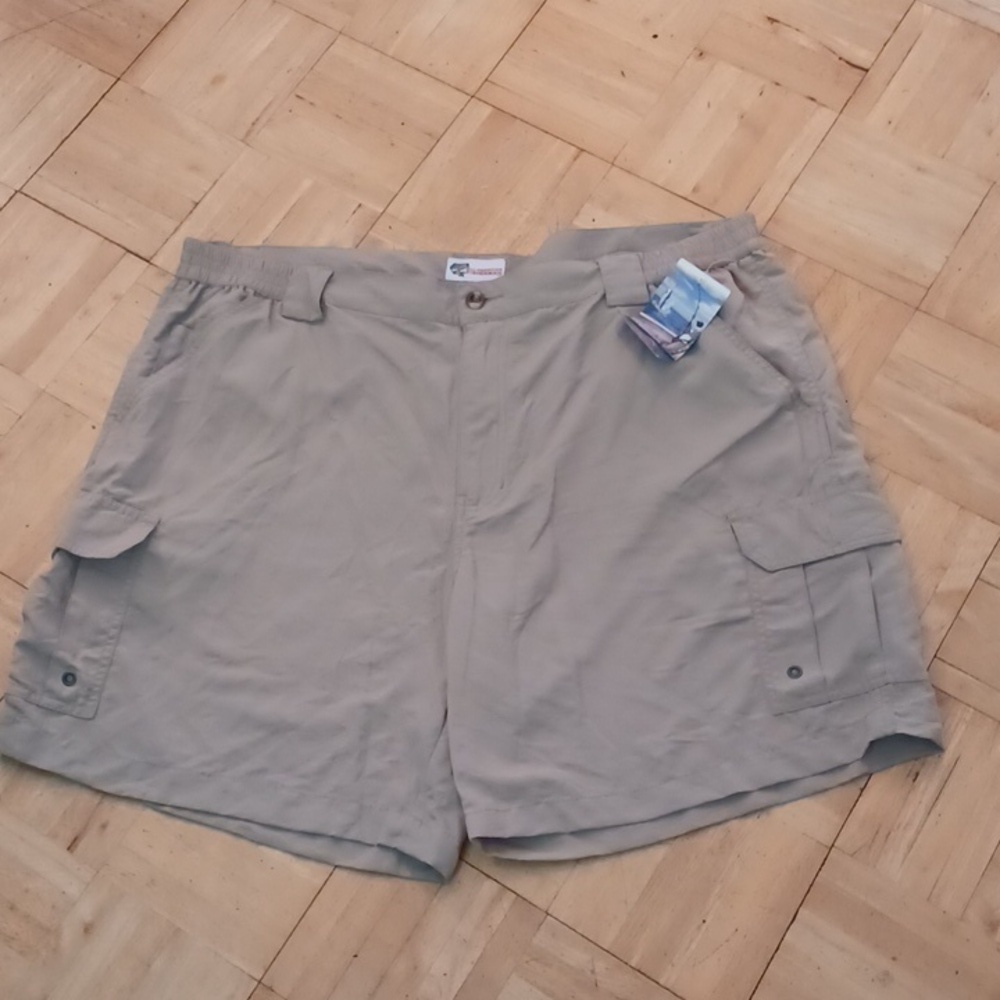 All-America Fisherman quick drying nylon men's size XL- (40-42)